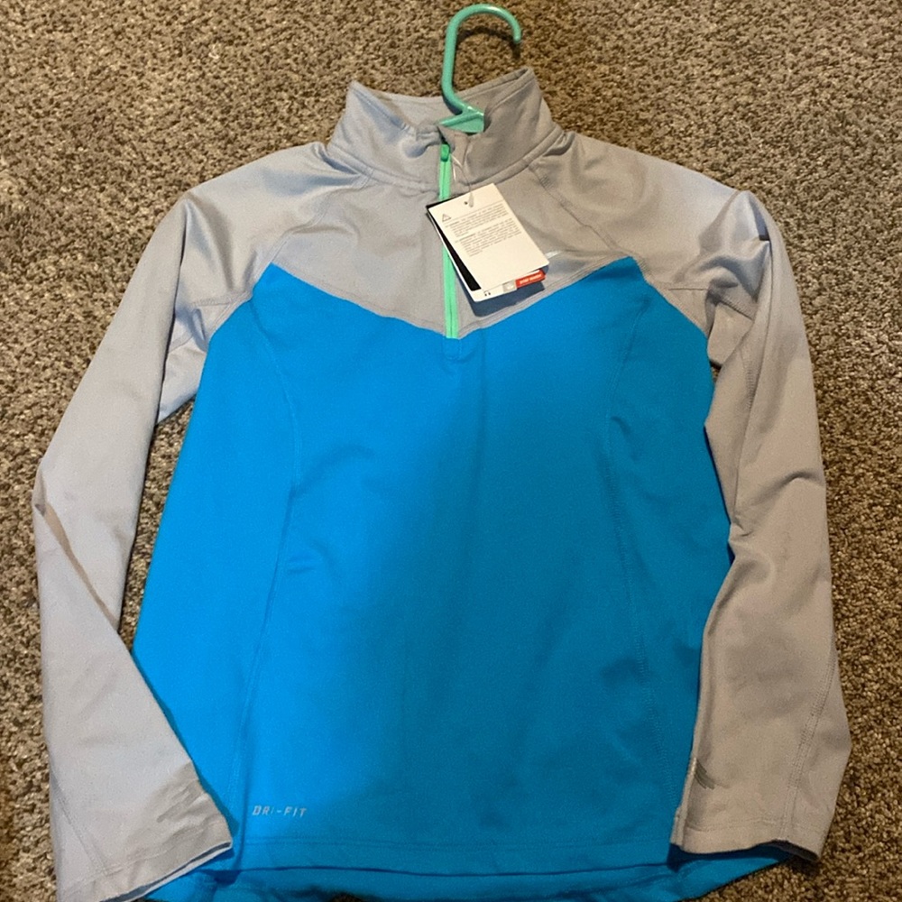 Nike Drifit 3/4 zip top